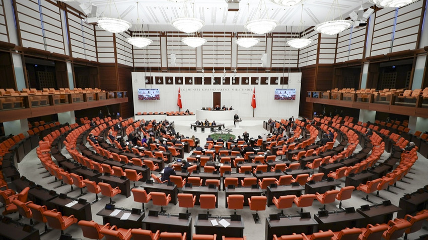 TSK personeline ilişkin kanun teklifi Meclis'ten geçti
