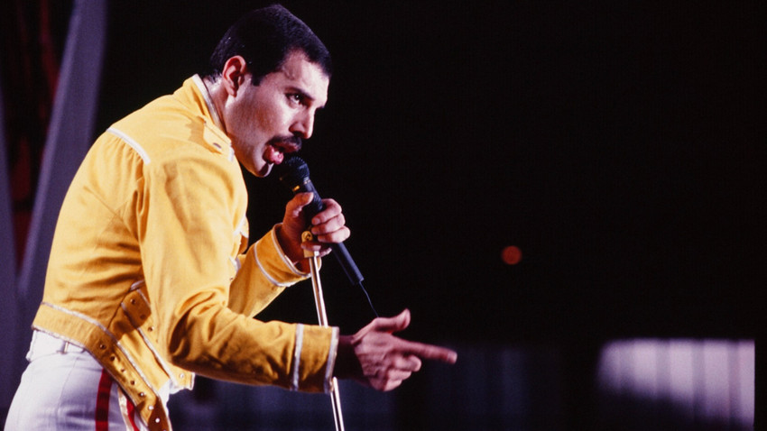 Ölümünden 33 yıl sonra: Freddie Mercury hologram olarak konser verebilir