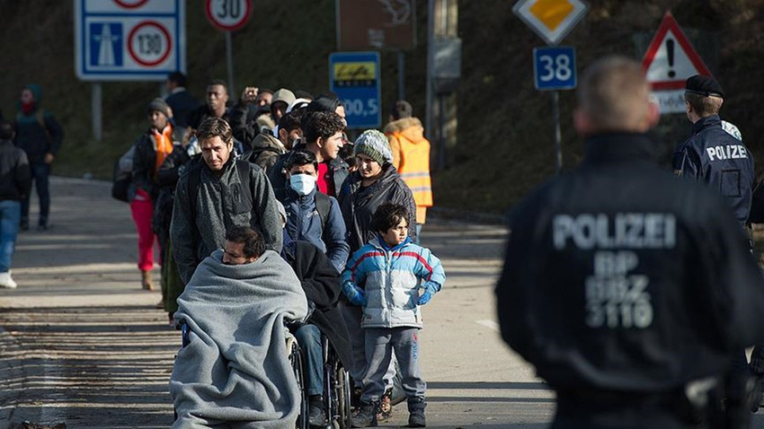 Almanya'da sığınmacıların zorunlu çalıştırılması önerisi