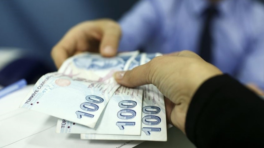 Emeklilerin bayram ikramiye ödemeleri başlıyor