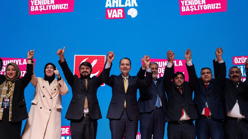 Yeniden Refah Partisi İstanbul ilçe belediyesi adaylarını tanıttı