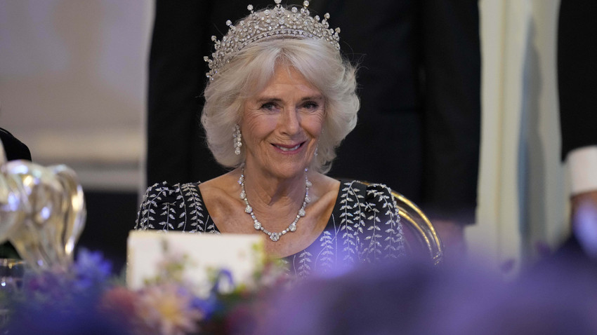 NYT Kraliyet'teki krizi yazdı: Parlama sırası Camilla'da