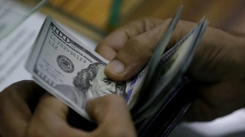 KKM'den çıkış hızlandı, bireylerin dolar mevduatı yükseldi
