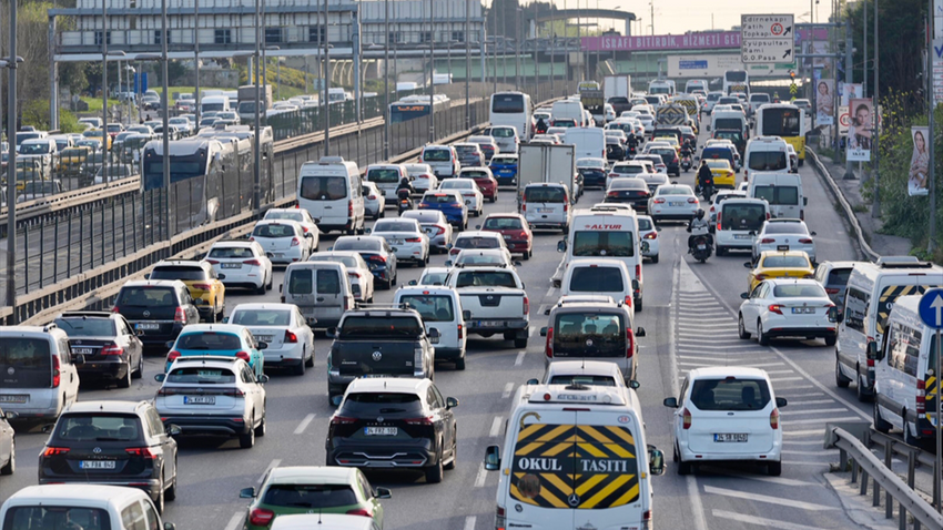 TÜİK verileri hesaplandı: Kayıtlı motorlu araçlar dünyanın etrafında 8.6 milyon kez döndü