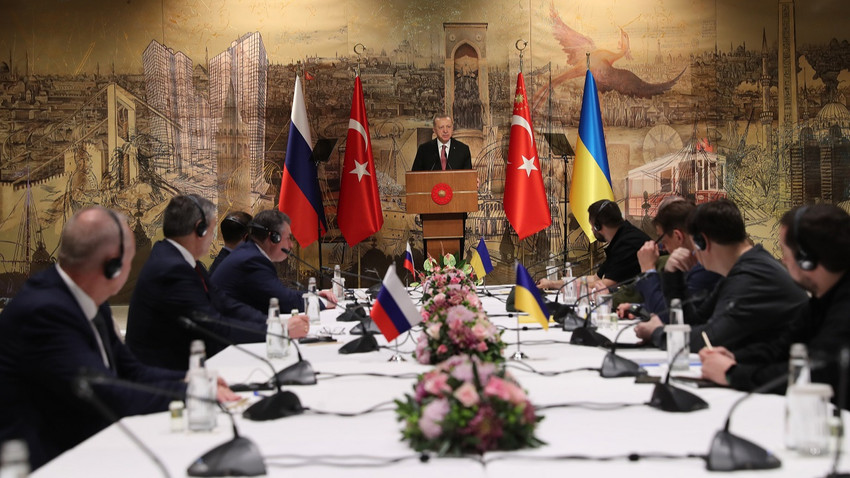 Cumhurbaşkanı Recep Tayyip Erdoğan'ın da katıldığı Dolmabahçe Ofis'te yapılan Rusya-Ukrayna Müzakere Heyetleri Toplantısı, 29 Mart 2022
