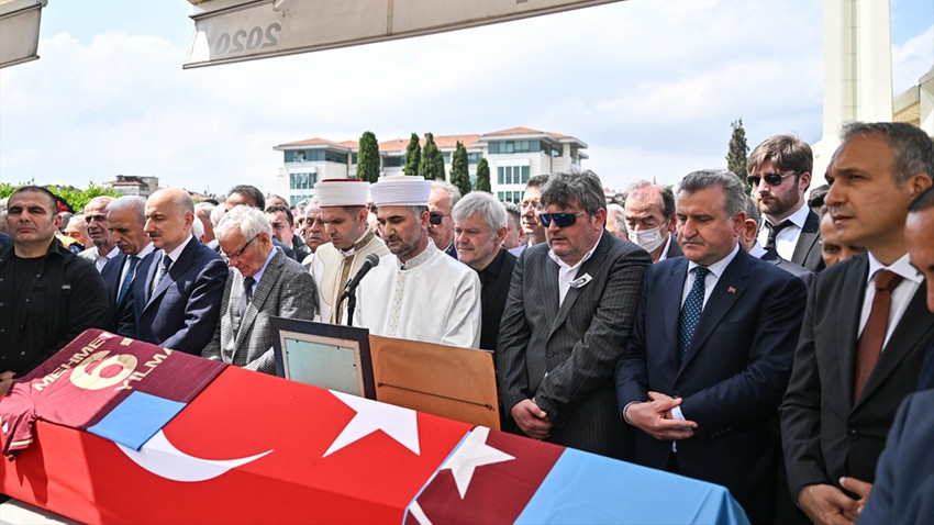 Mehmet Ali Yılmaz son yolculuğuna uğurlandı