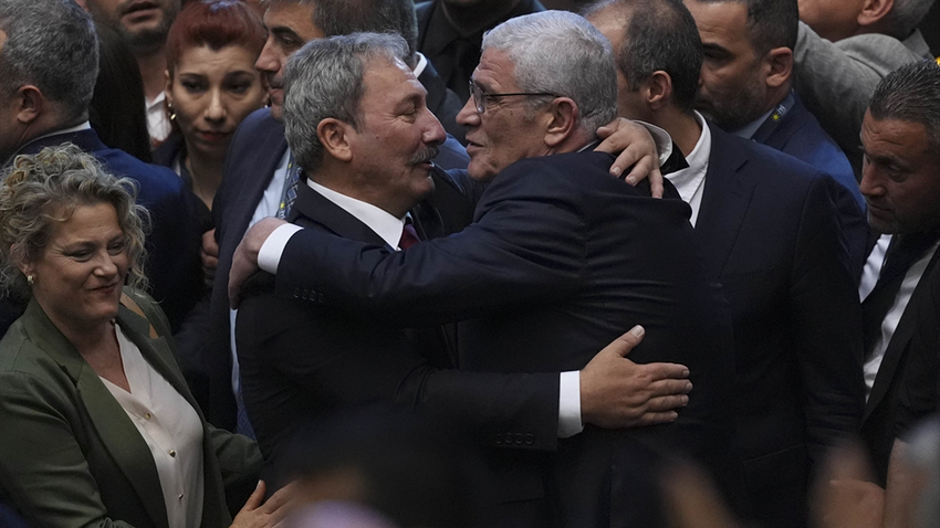 Tolga Akalın: İYİ Parti 3 bin kişiyle kongre yapmamalıydı