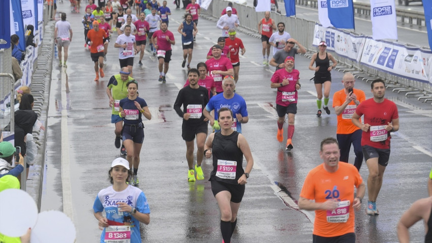 18. İstanbul Yarı Maratonu rekor katılımla gerçekleşti