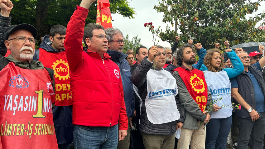 DİSK Başkanı Çerkezoğlu: 1 Mayıs'ta herkesi bir elinde AYM kararıyla Taksim'de yürümeye çağırıyoruz