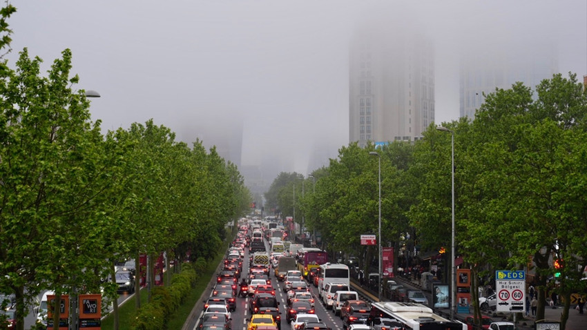 İstanbul'da trafik yoğunluğu: Anadolu Yakası'nda yüzde 78'e ulaştı