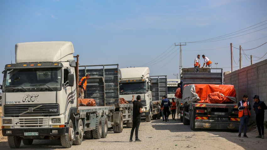 Refah geçişinden Gazze Şeridi'ne ulaşan insani yardım, 21 Ekim 2023 (Samar Abu Elouf/The New York Times)