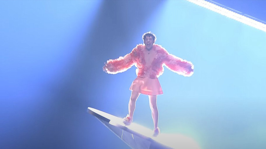 Eurovision 2024'ün kazananı İsviçre adına yarışan Nemo oldu