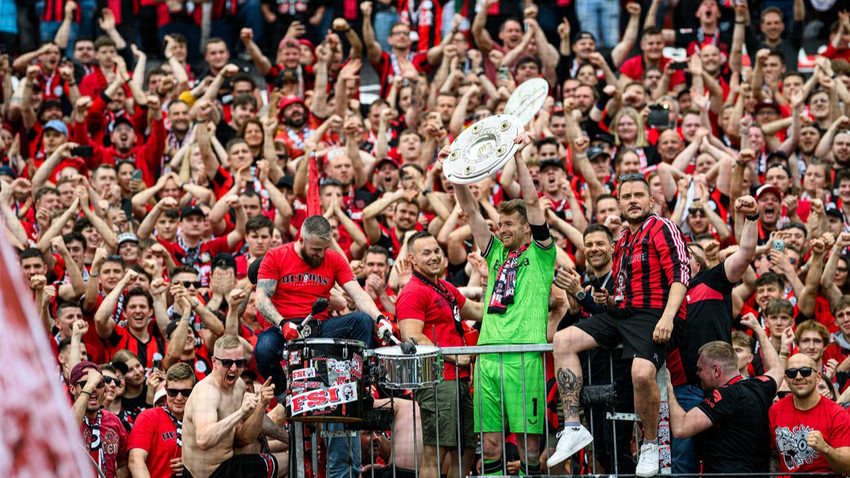 Bundesliga tarihinde ilk: Bayer Leverkusen sezonu namağlup şampiyon tamamladı