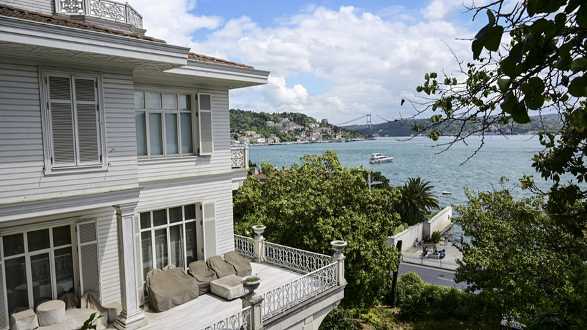 FETÖ firarisi Akın İpek'in Beyaz Köşk'ü dördüncü ihalede 1 milyar 116 milyon liraya satıldı