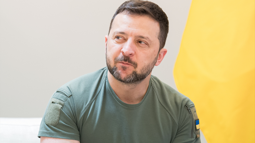 Ukrayna Parlamentosu: Zelenskiy görevine devam ediyor