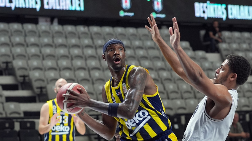 Fenerbahçe Beko finalde Anadolu Efes'in rakibi oldu