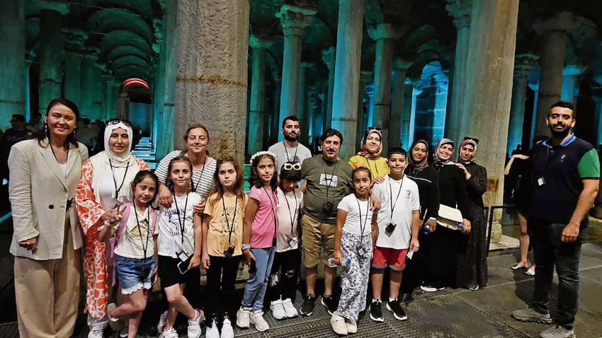 Adıyaman'dan gelen öğrenciler İstanbul'da Tarihi Yarımada turu da yaptı.