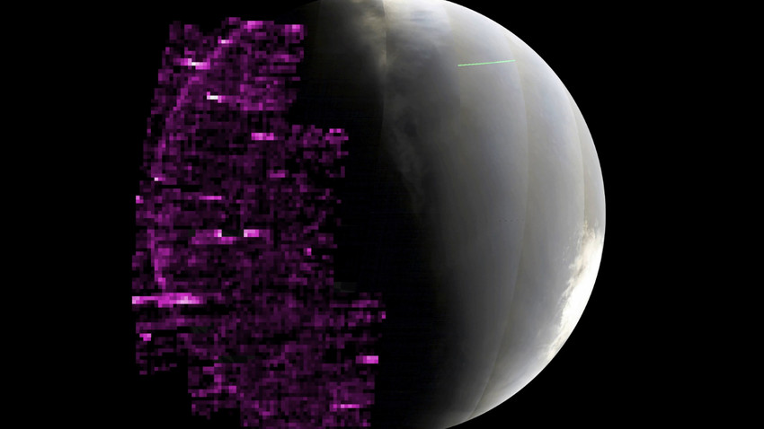 14-20 Mayıs tarihleri ​​arasında NASA'nın MAVEN yörünge aracındaki bir cihaz tarafından tespit edilen, ultraviyole ışığı temsil etmek üzere mor renkle gösterilen auroralar(NASA/Colorado Üniversitesi/LASP via The New York Times)
