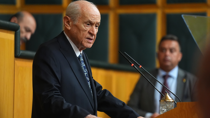 Bahçeli: İstanbul'u ikinci Vatikan'a dönüştürmeye kimsenin gücü yetmez