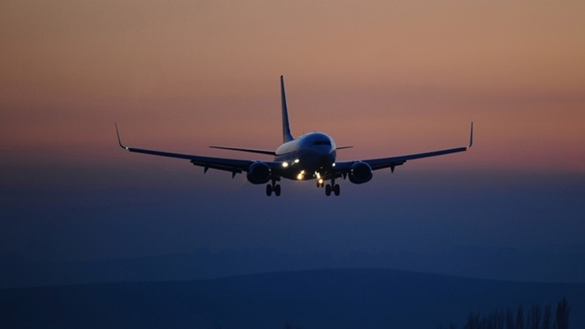 İsrail yolcu uçağı Antalya'ya acil iniş yaptı