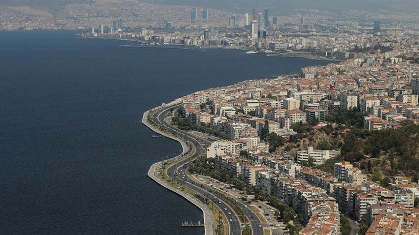 İzmir'i bekleyen tehlike: Zemin çöküyor, önlem alınmazsa sular altında kalacak