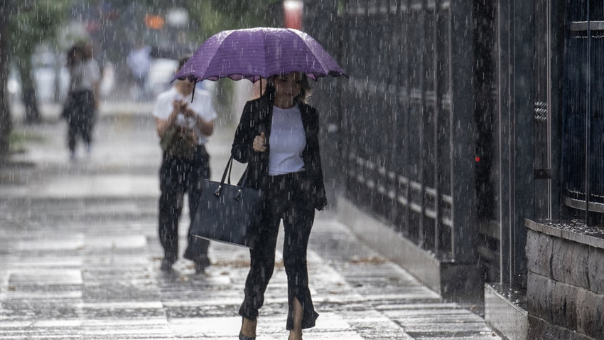 Meteoroloji saat vererek uyardı: 8 ile gök gürültülü sağanak geliyor