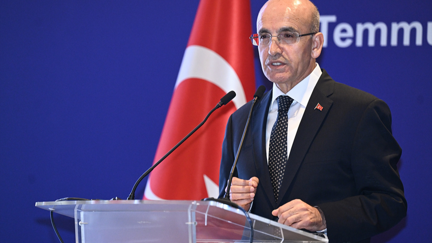 Mehmet Şimşek'ten TÜSİAD'da vergide adalet mesajı: Yük dar gelirlilere yüklenmeyecek