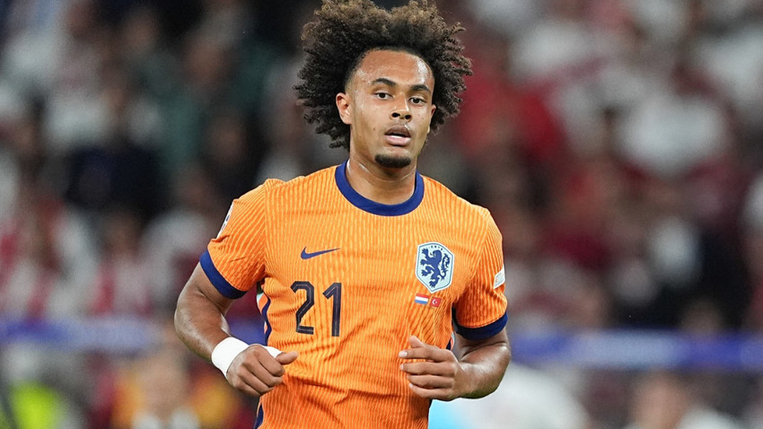 Manchester United Hollandalı golcü Joshua Zirkzee'yi transfer etti