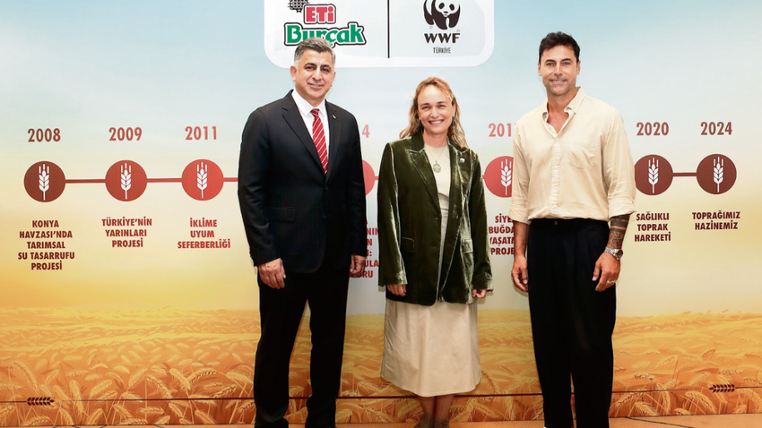 ETİ Türkiye CEO'su Ercan Öz, WWF Türkiye Genel Müdürü Ömür Kula ve ETİ Burçak Marka Elçisi Kıvanç Kasabalı, Sağlıklı Toprak Hareketi'ni anlattılar.