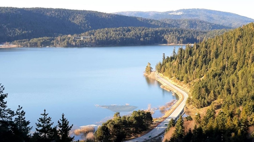 Abant Gölü çevresinde yol çalışması başlatıldı