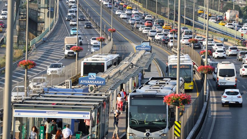 İstanbul'da toplu taşıma ücretlerine yüzde 13 zam