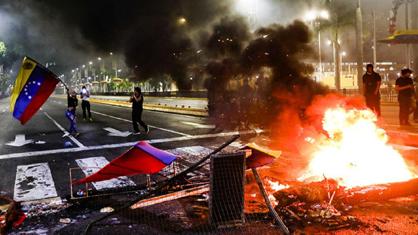 NYT Venezuela'daki kaosu yazdı: Ülkeler seçim sonuçlarını kınadı, protestolar patlak verdi