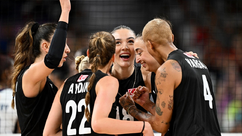 Paris Olimpiyatları’nda 2'de 2: Filenin Sultanları çeyrek finalde