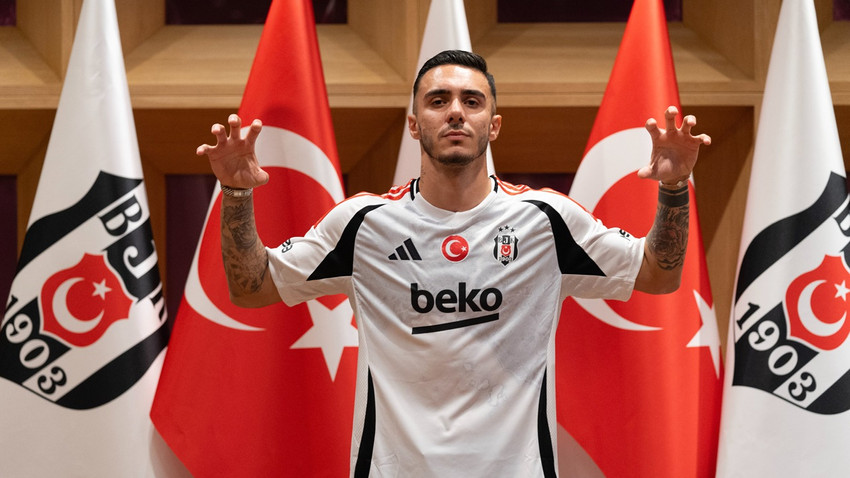 Beşiktaş Emirhan Topçu'yu açıkladı