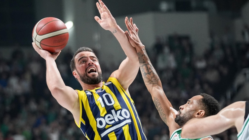 Fenerbahçe Beko kaptan Melih Mahmutoğlu ile yeniden anlaştı