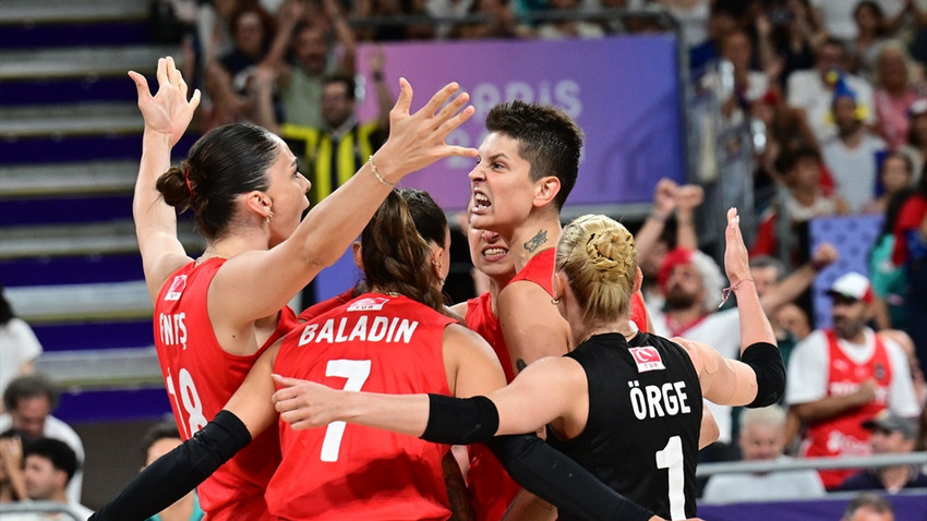 A Milli Kadın Voleybol Takımı bronz madalya için Brezilya'yla karşılaşacak