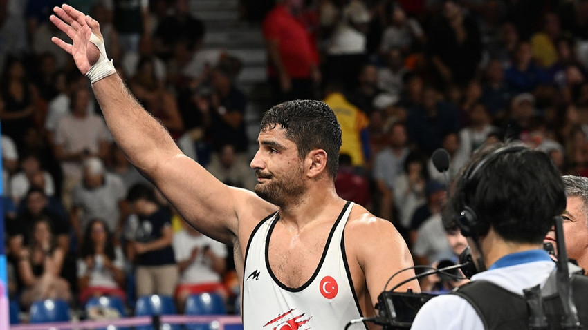 Paris 2024'te Taha Akgül'den bronz madalya