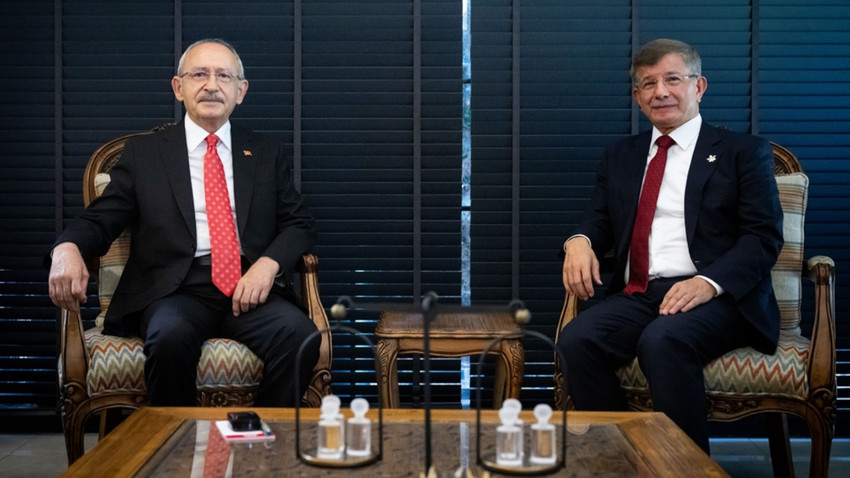 Gelecek Partisi Genel Başkanı Davutoğlu CHP eski Genel Başkanı Kılıçdaroğlu'nu ziyaret etti