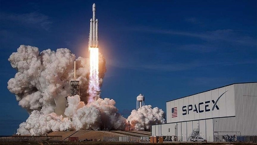 SpaceX'in riskli sıradaki görevi: İlk özel uzay yürüyüşü