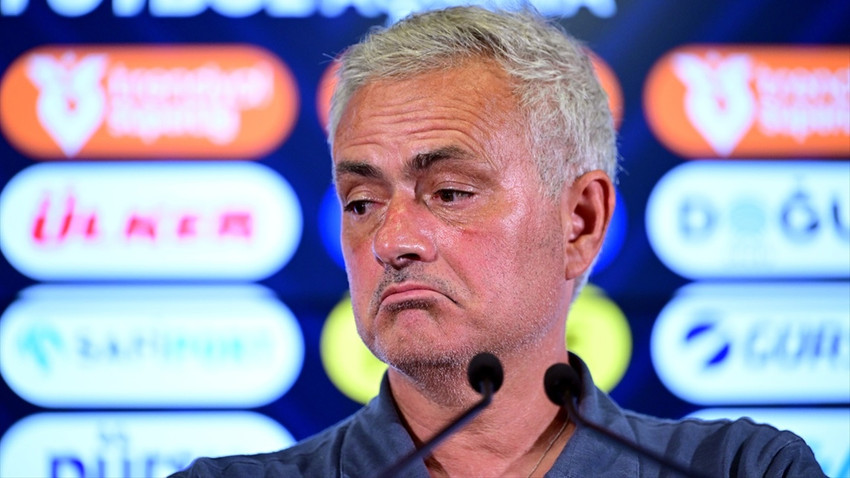 Mourinho: Türkiye'de sadece Galatasaray kart görmüyor