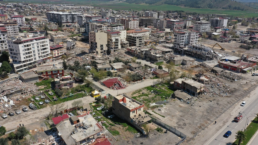 Depremlerden etkilenen 4 il ve 2 ilçede sigortalılar ve işverenler için mücbir sebep hali uzatıldı