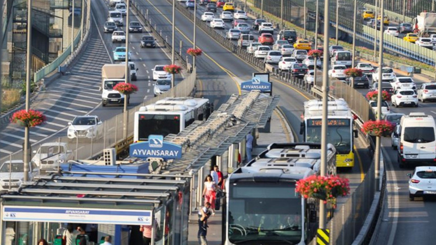 Yarın İstanbul'da toplu taşıma ücretsiz mi?