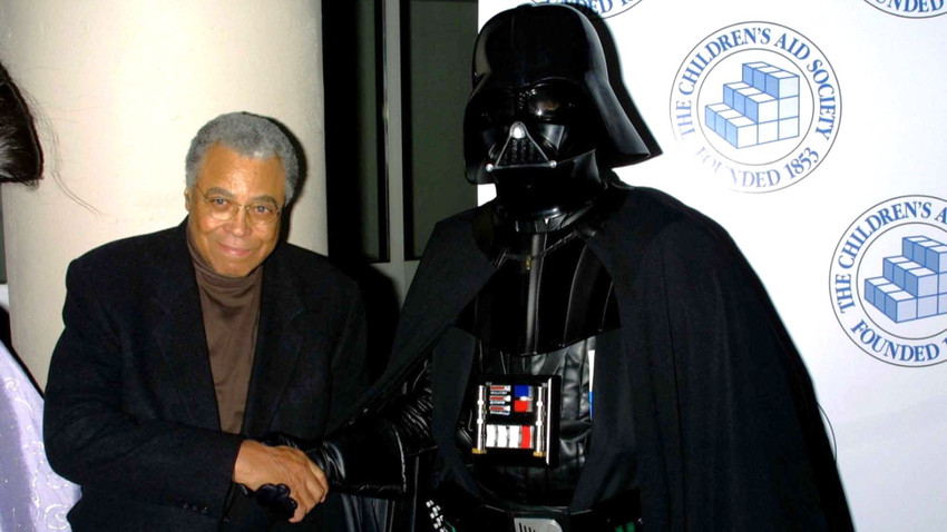 Darth Vader’a sesiyle hayat verdi: James Earl Jones 93 yaşında hayatını kaybetti