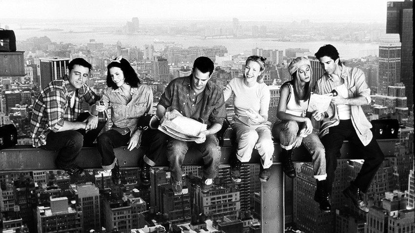 Matt LeBlanc (Joey), Courtney Cox (Monica), Matthew Perry (Chandler), Lisa Kudrow (Phoebe), Jennifer Aniston (Rachel), David Schwimmer (Ross)