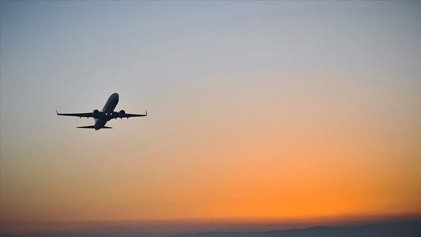 Hava yolu şirketleri Orta Doğu'ya uçuşları askıya almaya devam ediyor