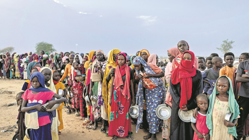 Sudan’ın Darfur bölgesinden komşu ülke Çad’a kaçan mülteciler. Ivor PrIckett/The New York TImes