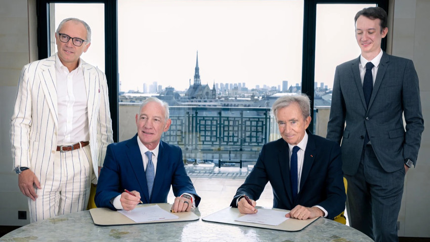 Sponsorluk anlaşmasını LVMH Group Yönetim Kurulu Başkanı ve CEO'su Bernard Arnault ve Formula 1'in sahibi Liberty Media'nın Başkanı ve CEO'su Greg Maffei Paris’te imzaladı.