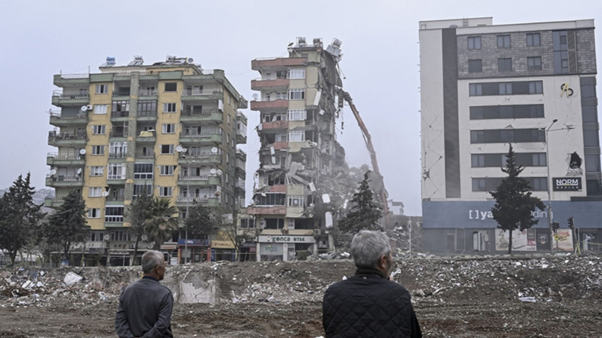 Depremde 48 kişiye mezar olan Serdarbey Apartmanı davasında müteahhit Kazancı'ya 13 yıl 4 ay hapis cezası verildi