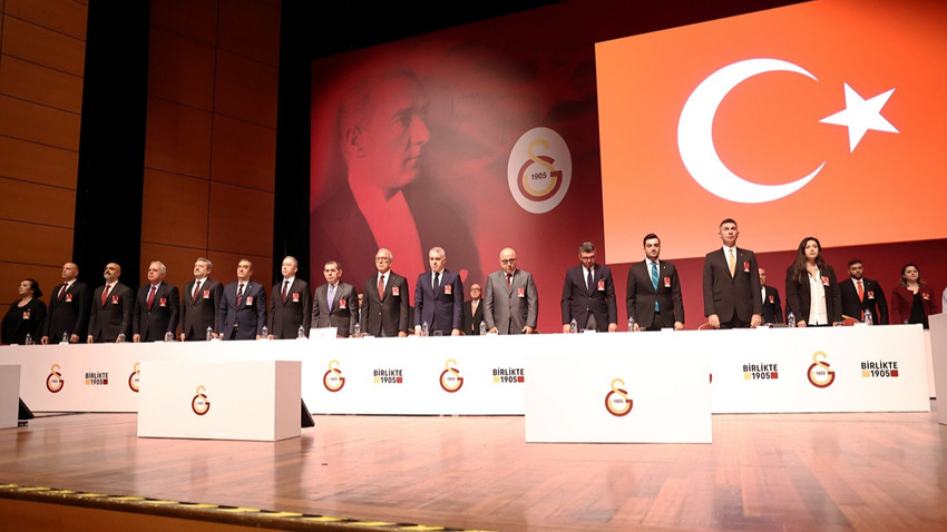 Galatasaray'da 12 saatlik Genel Kurul: Dursun Özbek yönetimi, Florya arazisi için güven tazeledi