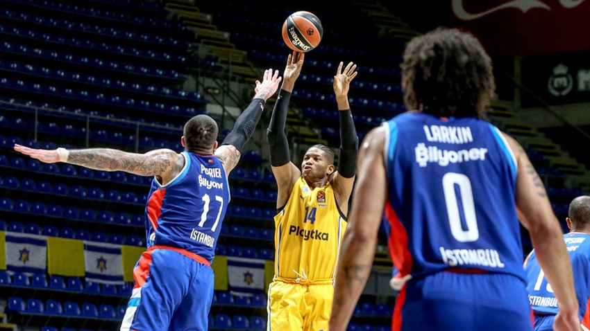 Anadolu Efes EuroLeague'in üçüncü haftasında ikinci yenilgisini aldı